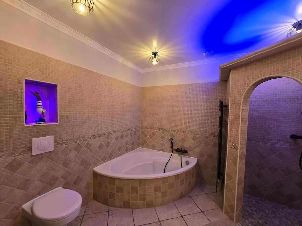 Charming Cozy Villa Saint-Victoret 0*,  France