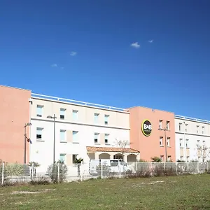 2* Hotel Marseille Aeroport